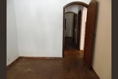 Casa à venda com 3 quartos, 125m² em Jardim Aeroporto, São Paulo