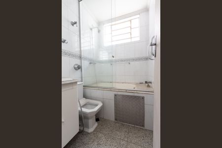 Casa à venda com 200m², 4 quartos e 2 vagas Casa à venda com 200m², 4 quartos e 2 vagasBanheiro da Suíte