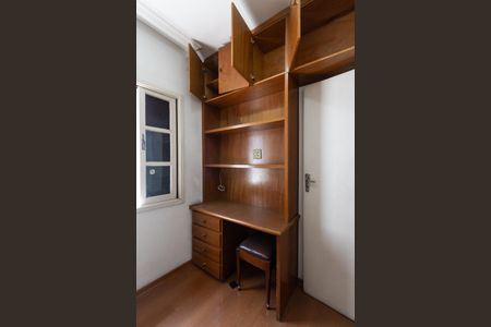 Casa à venda com 200m², 4 quartos e 2 vagas Casa à venda com 200m², 4 quartos e 2 vagasQuarto 2