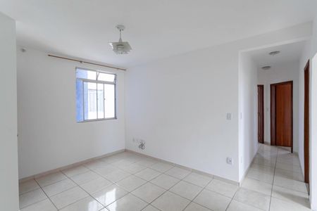 Sala de apartamento para alugar com 2 quartos, 74m² em Arvoredo, Contagem