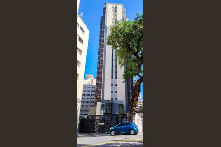 Apartamento à venda com 45m², 2 quartos e 1 vaga Apartamento à venda com 45m², 2 quartos e 1 vagaFachada