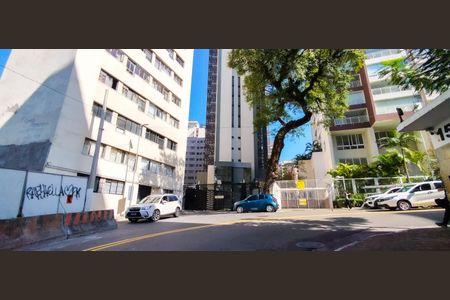 Apartamento à venda com 45m², 2 quartos e 1 vaga Apartamento à venda com 45m², 2 quartos e 1 vagaFachada