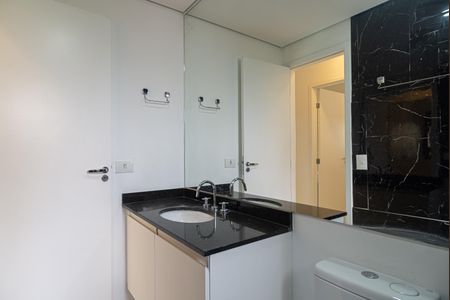 Apartamento à venda com 45m², 2 quartos e 1 vaga Apartamento à venda com 45m², 2 quartos e 1 vagaBanheiro Social