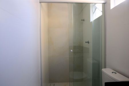 Apartamento à venda com 96m², 3 quartos e 2 vagas Apartamento à venda com 96m², 3 quartos e 2 vagasBanheiro da Suíte
