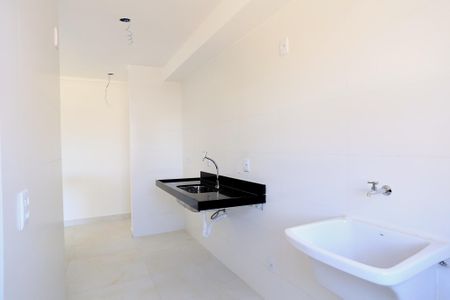Apartamento à venda com 96m², 3 quartos e 2 vagas Apartamento à venda com 96m², 3 quartos e 2 vagasCozinha e Área de Serviço