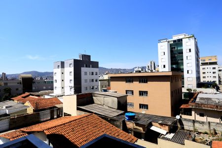Vista da Sala de apartamento à venda com 3 quartos, 96m² em Sagrada Família, Belo Horizonte