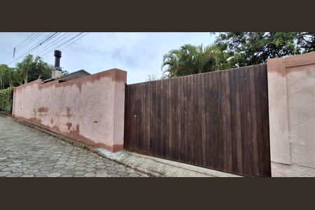 Casa para alugar com 840m², 5 quartos e 7 vagas Casa para alugar com 840m², 5 quartos e 7 vagasFachada