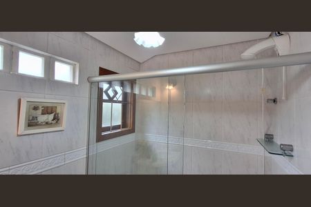 Casa para alugar com 840m², 5 quartos e 7 vagas Casa para alugar com 840m², 5 quartos e 7 vagasBanheiro social