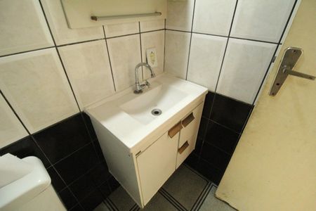 Apartamento à venda com 50m², 2 quartos e 1 vaga Apartamento à venda com 50m², 2 quartos e 1 vagaBanheiro