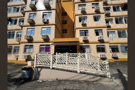 Apartamento à venda com 50m², 2 quartos e 1 vaga Apartamento à venda com 50m², 2 quartos e 1 vagaEntrada