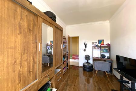 Casa à venda com 420m², 4 quartos e 6 vagasQuarto 4