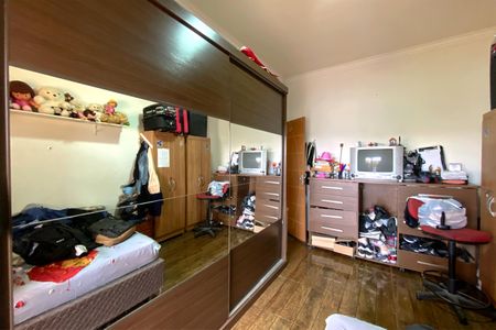 Casa à venda com 420m², 4 quartos e 6 vagasSuite 1