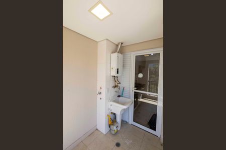 Área de Serviço de apartamento para alugar com 2 quartos, 62m² em Alphaville Empresarial, Barueri