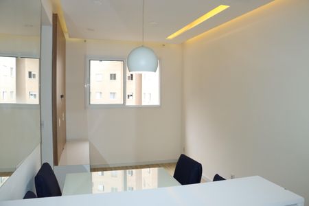 Sala de apartamento para alugar com 2 quartos, 45m² em Parque Rincao, Cotia