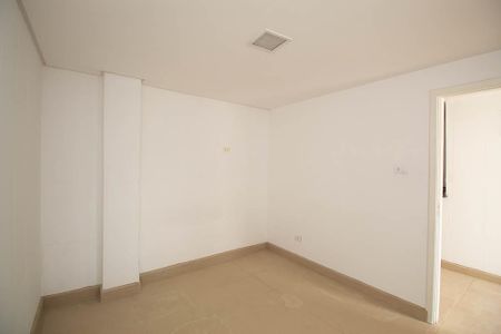 Quarto de casa para alugar com 1 quarto, 32m² em Vila Santa Terezinha (zona Norte), São Paulo