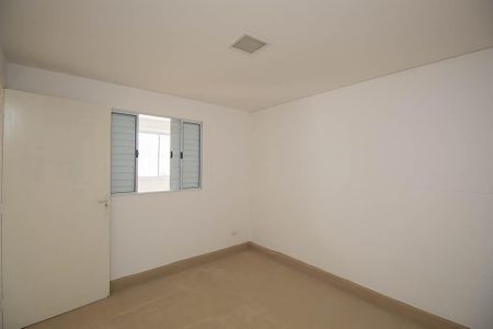 Quarto de casa para alugar com 1 quarto, 32m² em Vila Santa Terezinha (zona Norte), São Paulo