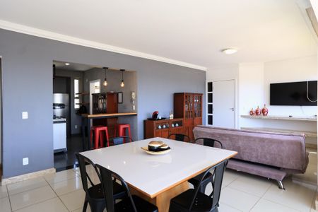 Sala de apartamento à venda com 3 quartos, 110m² em Sion, Belo Horizonte