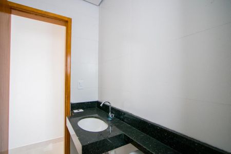 Apartamento à venda com 45m², 2 quartos e 2 vagas Apartamento à venda com 45m², 2 quartos e 2 vagasBanheiro social