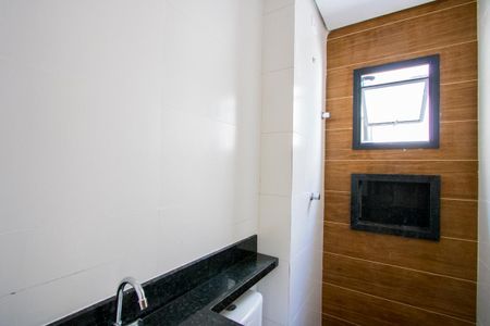 Apartamento à venda com 45m², 2 quartos e 2 vagas Apartamento à venda com 45m², 2 quartos e 2 vagasBanheiro da Suíte