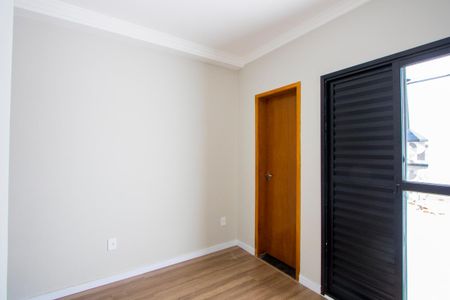Apartamento à venda com 45m², 2 quartos e 2 vagas Apartamento à venda com 45m², 2 quartos e 2 vagasSuíte