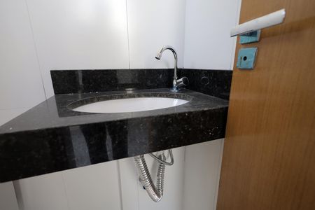 Apartamento à venda com 94m², 2 quartos e 1 vaga Apartamento à venda com 94m², 2 quartos e 1 vagaBanheiro Cobertura