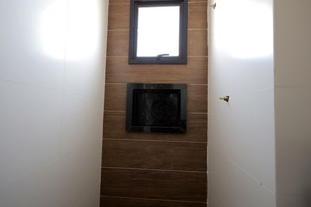 Apartamento à venda com 94m², 2 quartos e 1 vaga Apartamento à venda com 94m², 2 quartos e 1 vagaBanheiro Quarto Suíte