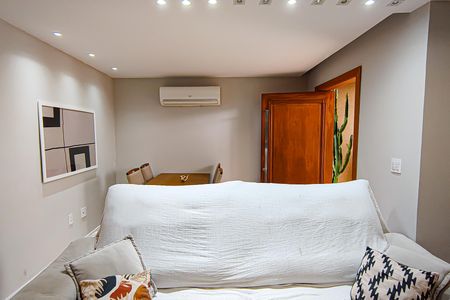 sala de casa de condomínio para alugar com 4 quartos, 137m² em Taquara, Rio de Janeiro