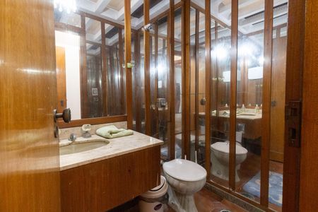 Casa à venda com 208m², 2 quartos e 2 vagas Casa à venda com 208m², 2 quartos e 2 vagasLavabo