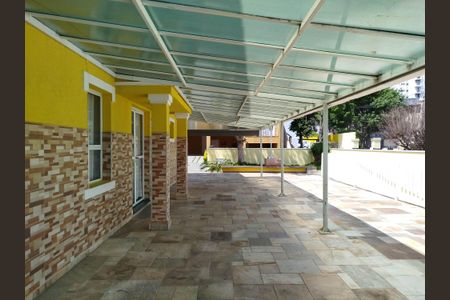 Casa à venda com 100m², 2 quartos e 3 vagas Casa à venda com 100m², 2 quartos e 3 vagasÁrea comum