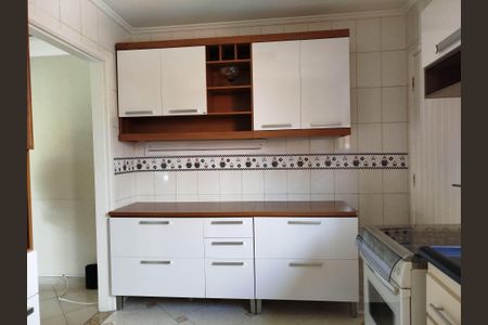 Casa à venda com 100m², 2 quartos e 3 vagas Casa à venda com 100m², 2 quartos e 3 vagasCozinha