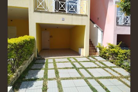 Casa à venda com 100m², 2 quartos e 3 vagas Casa à venda com 100m², 2 quartos e 3 vagasÁrea comum
