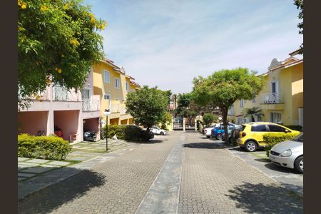 Casa à venda com 100m², 2 quartos e 3 vagas Casa à venda com 100m², 2 quartos e 3 vagasÁrea comum