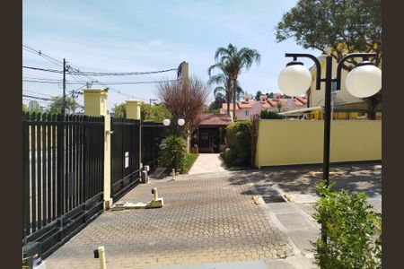 Casa à venda com 100m², 2 quartos e 3 vagas Casa à venda com 100m², 2 quartos e 3 vagasÁrea comum
