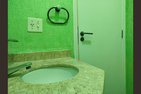 Casa à venda com 100m², 2 quartos e 3 vagas Casa à venda com 100m², 2 quartos e 3 vagasÁrea comum