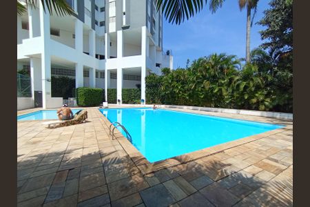 Apartamento à venda com 63m², 2 quartos e 1 vaga Apartamento à venda com 63m², 2 quartos e 1 vagaPiscina