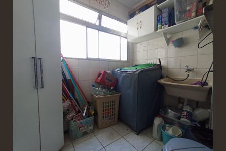 Apartamento à venda com 63m², 2 quartos e 1 vaga Apartamento à venda com 63m², 2 quartos e 1 vagaÁrea de Serviço