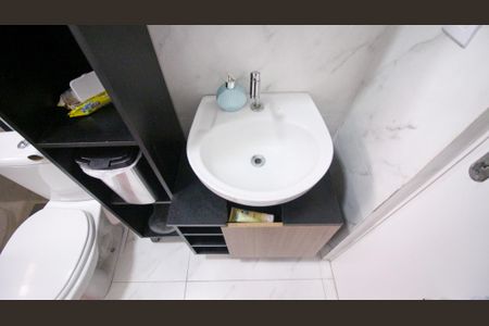 Casa à venda com 250m², 3 quartos e 2 vagas Casa à venda com 250m², 3 quartos e 2 vagasBanheiro 1