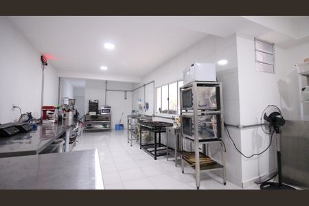 Casa à venda com 250m², 3 quartos e 2 vagas Casa à venda com 250m², 3 quartos e 2 vagasCozinha 2