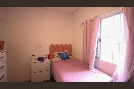 Casa à venda com 250m², 3 quartos e 2 vagas Casa à venda com 250m², 3 quartos e 2 vagasQuarto 2