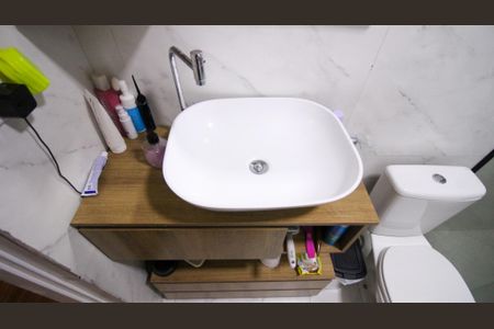 Casa à venda com 250m², 3 quartos e 2 vagas Casa à venda com 250m², 3 quartos e 2 vagasBanheiro da Suíte