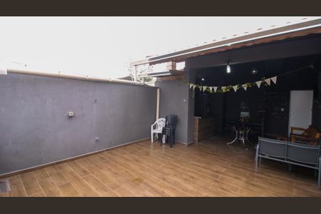 Casa à venda com 250m², 3 quartos e 2 vagas Casa à venda com 250m², 3 quartos e 2 vagasEspaço Gourmet