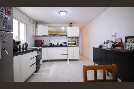 Casa à venda com 250m², 3 quartos e 2 vagas Casa à venda com 250m², 3 quartos e 2 vagasCozinha 1