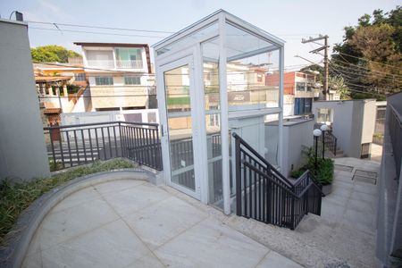 Apartamento à venda com 50m², 2 quartos e 1 vaga Apartamento à venda com 50m², 2 quartos e 1 vagaÁrea comum