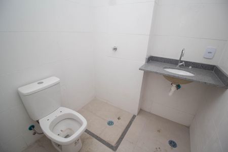 Apartamento à venda com 50m², 2 quartos e 1 vaga Apartamento à venda com 50m², 2 quartos e 1 vagaBanheiro Social