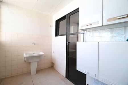 Apartamento para alugar com 110m², 3 quartos e 1 vagaÁrea de Serviço