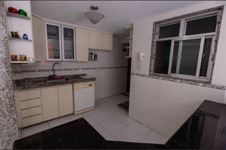 Apartamento à venda com 80m², 2 quartos e sem vagaCozinha