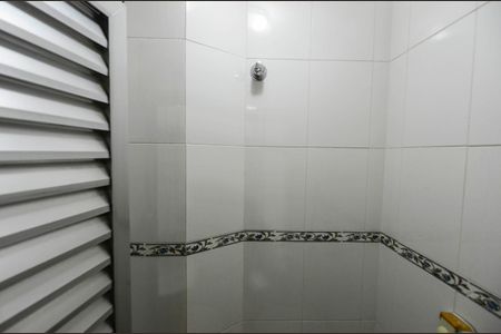 Apartamento à venda com 80m², 2 quartos e sem vagaBanheiro de Serviço