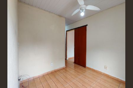 Casa para alugar com 74m², 2 quartos e sem vagaSala