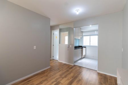 Sala de apartamento para alugar com 2 quartos, 42m² em Colônia (zona Leste), São Paulo