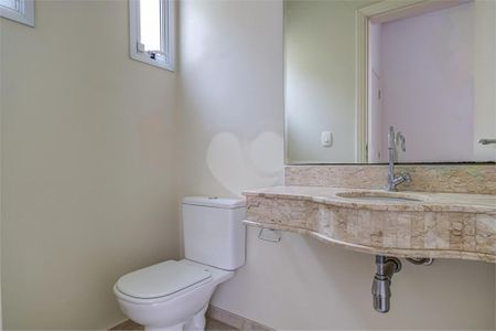 Casa à venda com 4 quartos, 234m² em Santo Amaro, São Paulo